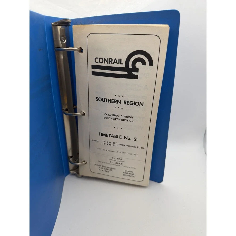 Vintage 1981 Conrail Southern Region Timetable No 2 Employee Binder 10